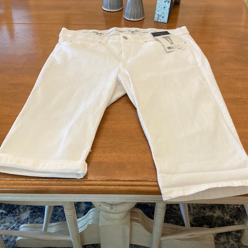 NEW Rafaela white cropped jeans, size 14